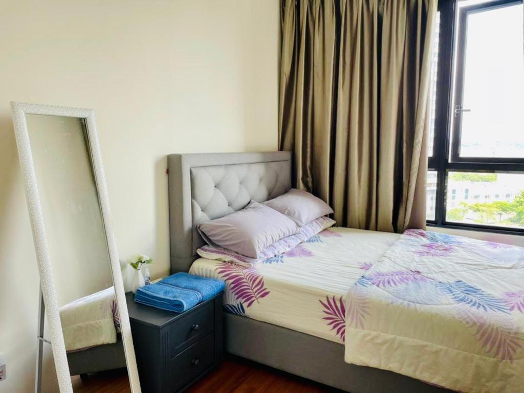 Homestay I-City Cantik, Tenang, Wifi, 4K Smart Tv, Netflix, Coway, Free Parking Shah Alam Ngoại thất bức ảnh