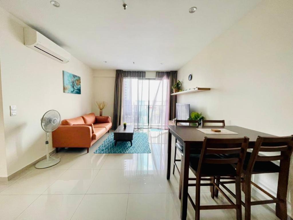 Homestay I-City Cantik, Tenang, Wifi, 4K Smart Tv, Netflix, Coway, Free Parking Shah Alam Ngoại thất bức ảnh