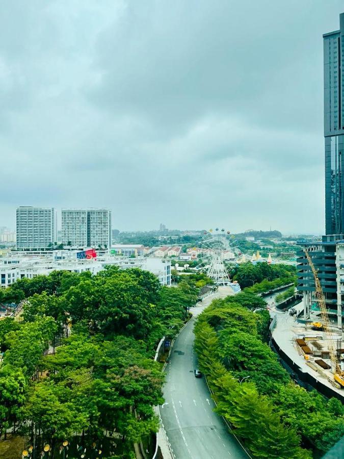 Homestay I-City Cantik, Tenang, Wifi, 4K Smart Tv, Netflix, Coway, Free Parking Shah Alam Ngoại thất bức ảnh