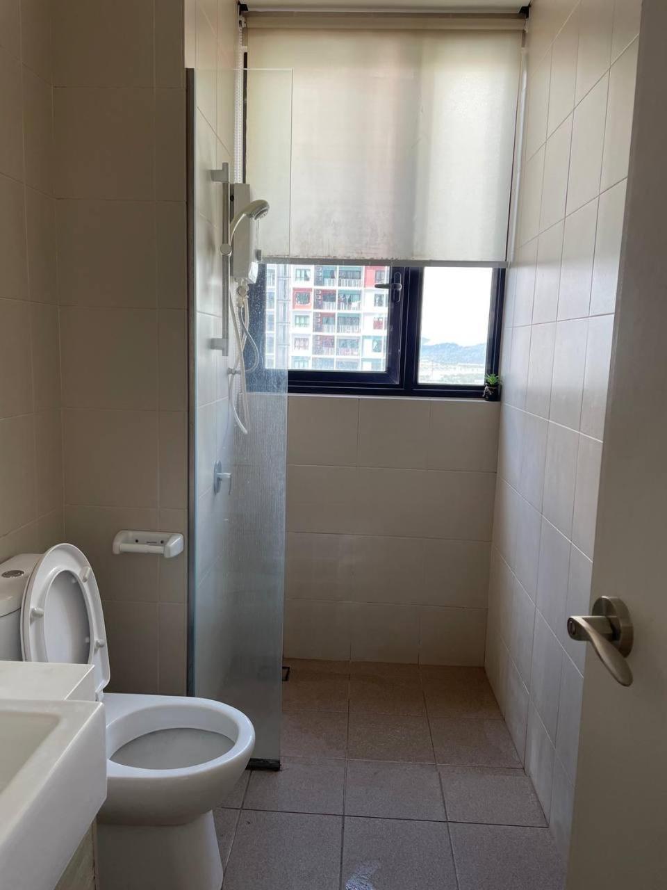 Homestay I-City Cantik, Tenang, Wifi, 4K Smart Tv, Netflix, Coway, Free Parking Shah Alam Ngoại thất bức ảnh